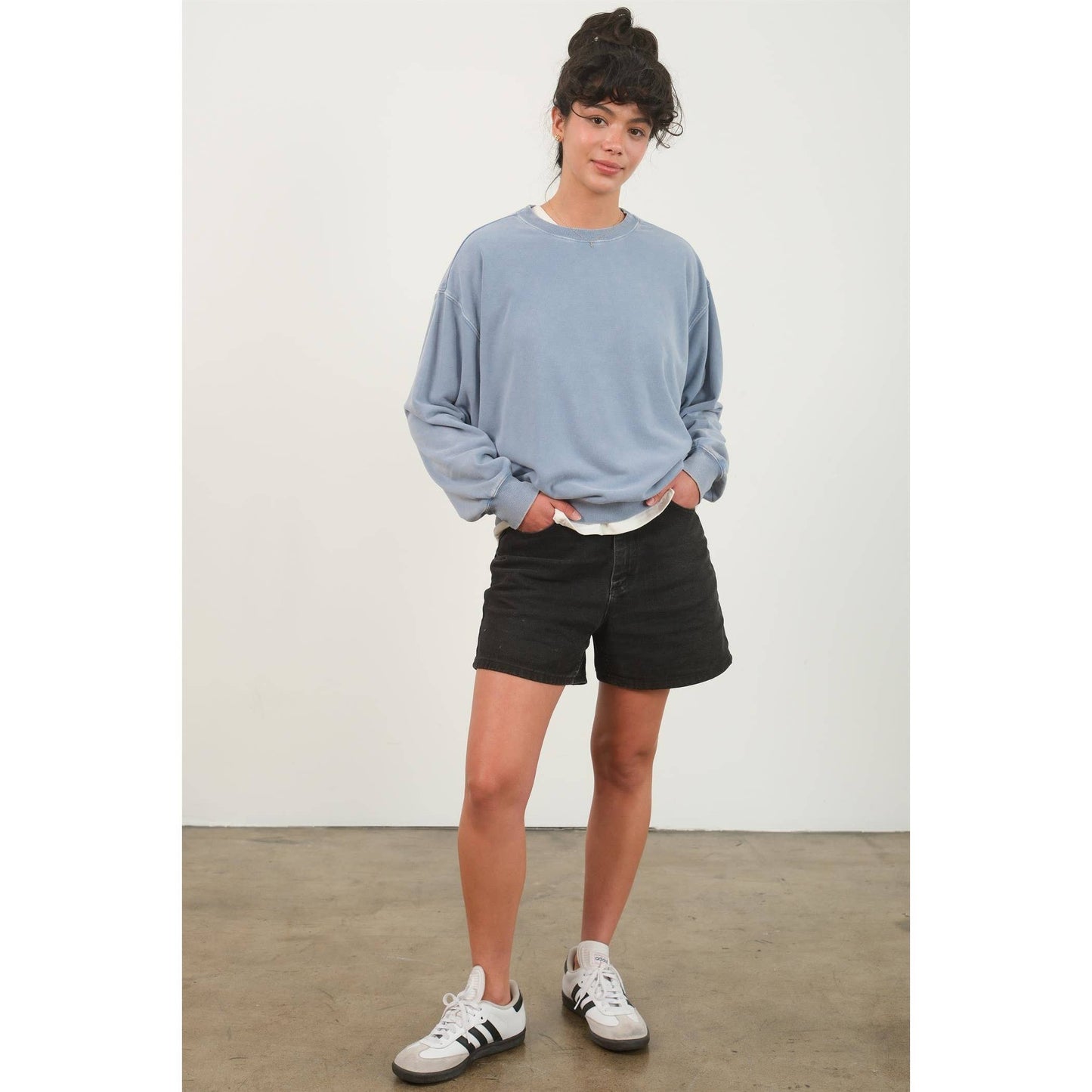 DZ24E438-Drop Shoulders Crew Neck Sweatshirt