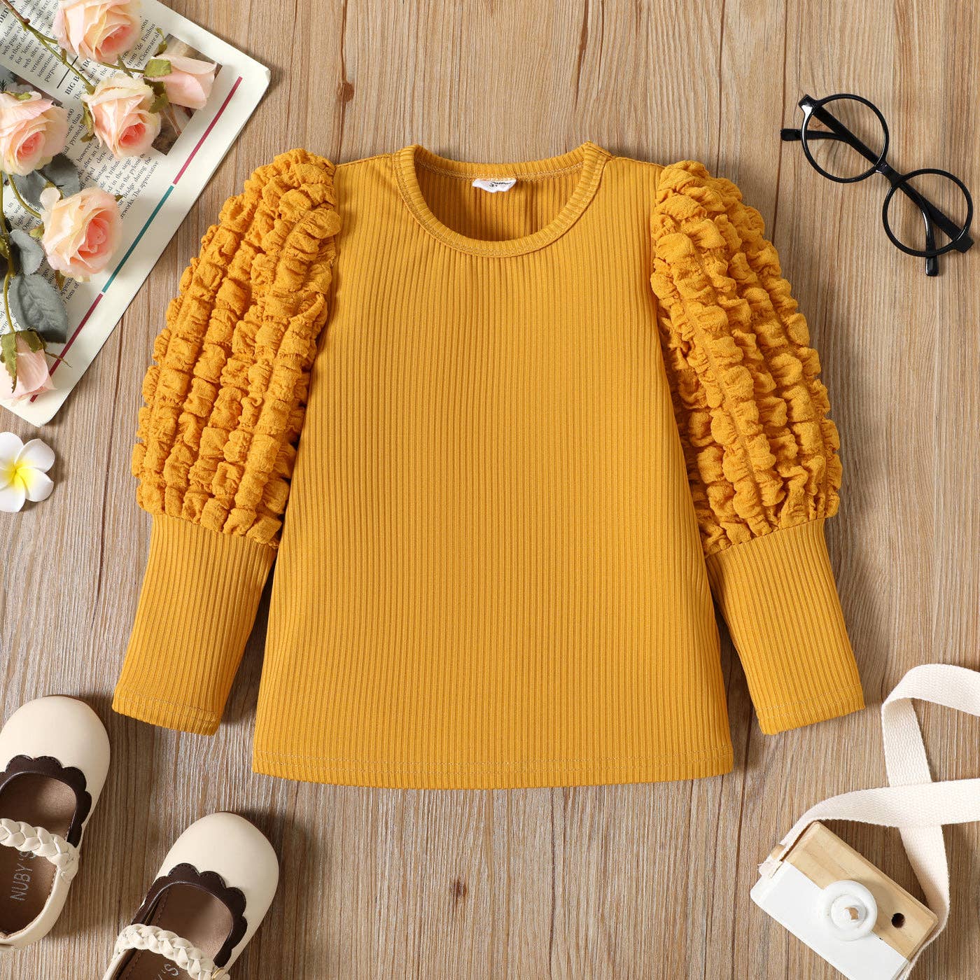 Girl Textured Ribbed Long Puff-sleeve Solid Color Tee