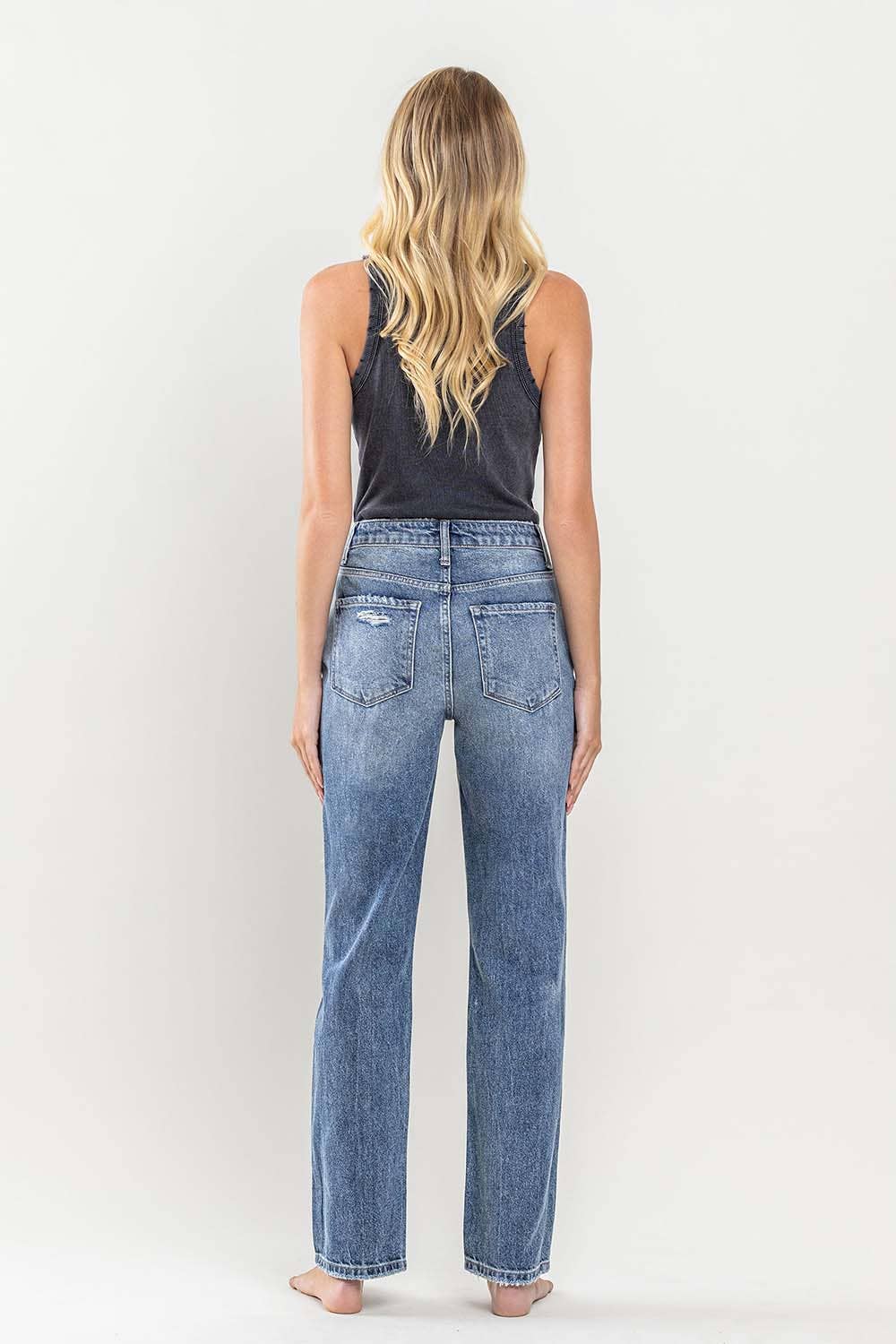 SUPER HIGH RISE DISTRESSED STRAIGHT JEANS Y3913