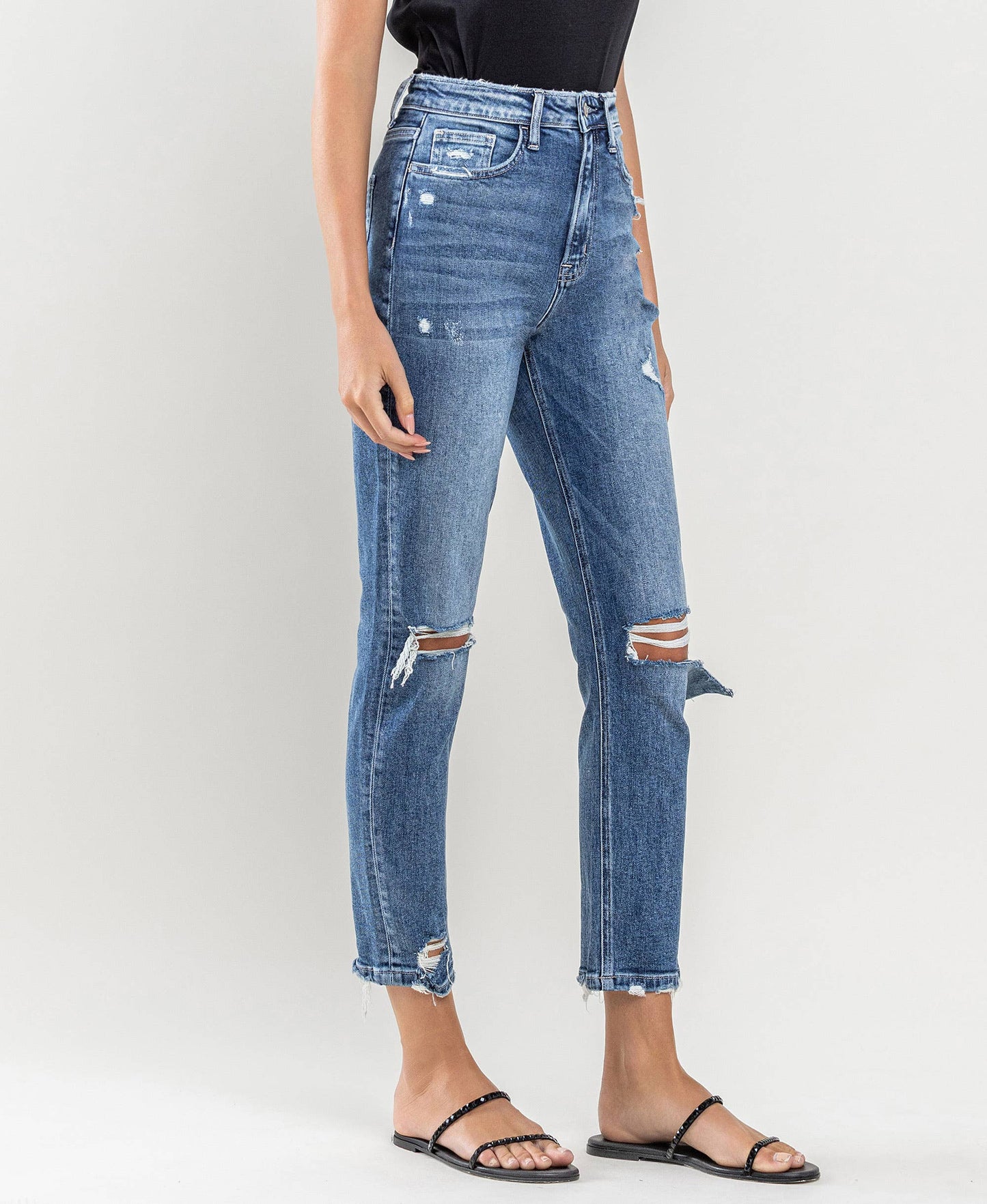 SUPER HIGH RISE DISTRESSED MOM JEANS F4134