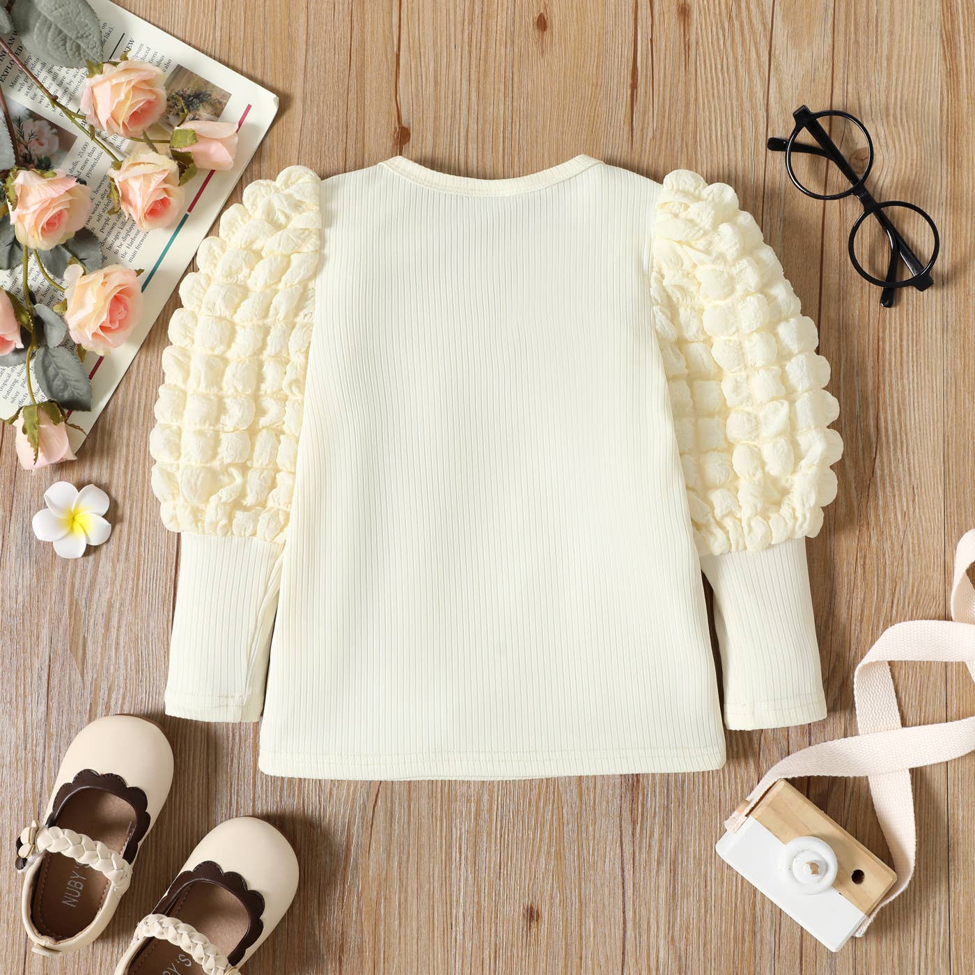 Girl Textured Ribbed Long Puff-sleeve Solid Color Tee