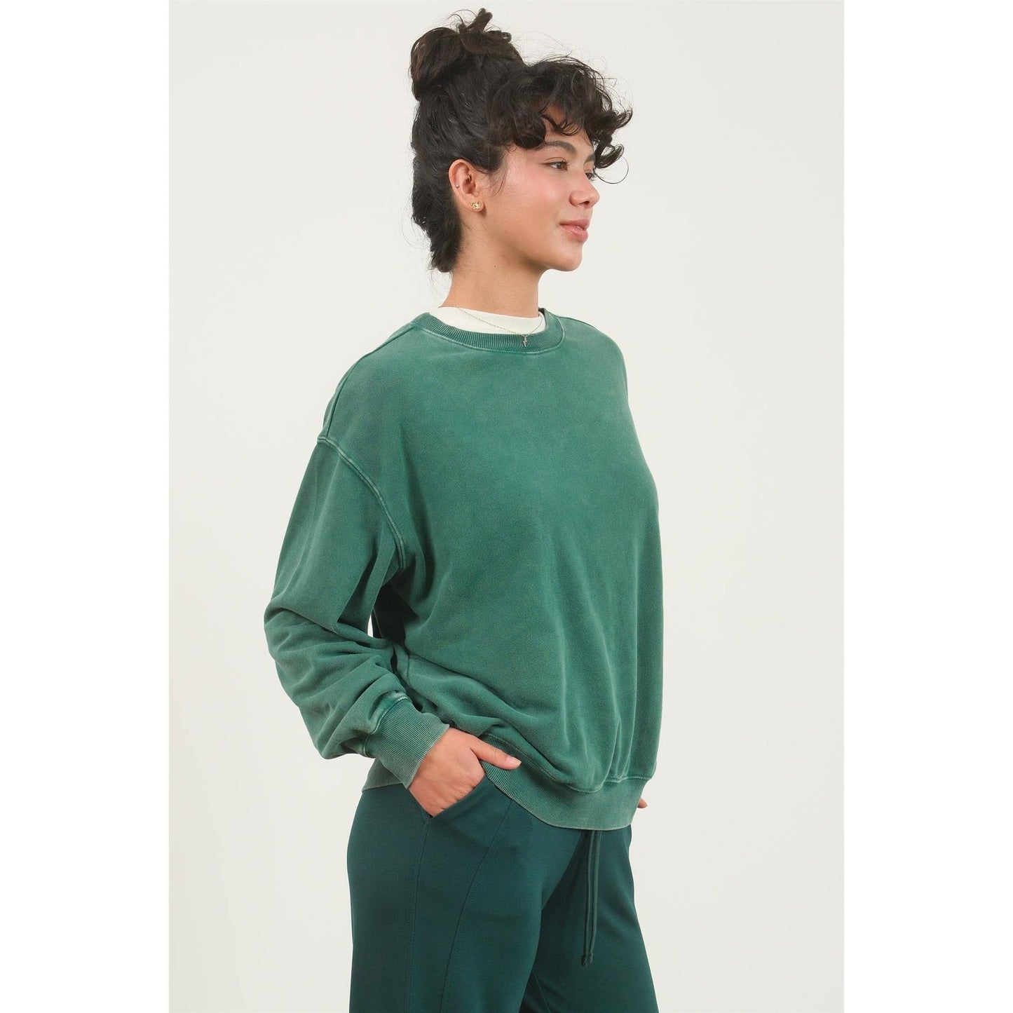 DZ24E438-Drop Shoulders Crew Neck Sweatshirt