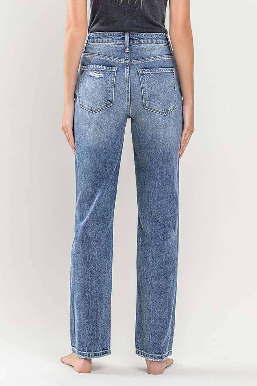 SUPER HIGH RISE DISTRESSED STRAIGHT JEANS Y3913