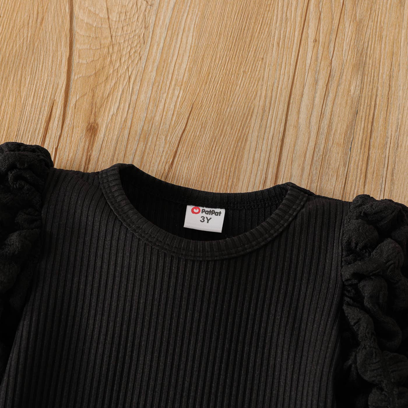 Girl Textured Ribbed Long Puff-sleeve Solid Color Tee