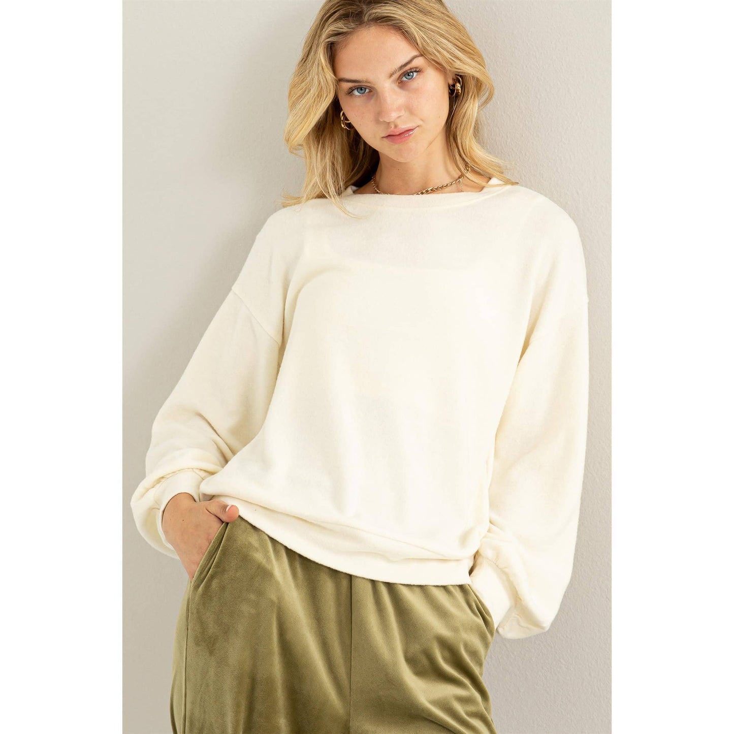 DZ23G158-Round Neck Balloon Sleeve Sweatshirt