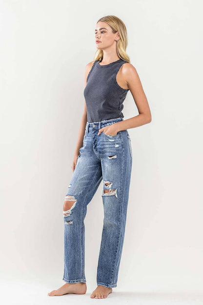 SUPER HIGH RISE DISTRESSED STRAIGHT JEANS Y3913