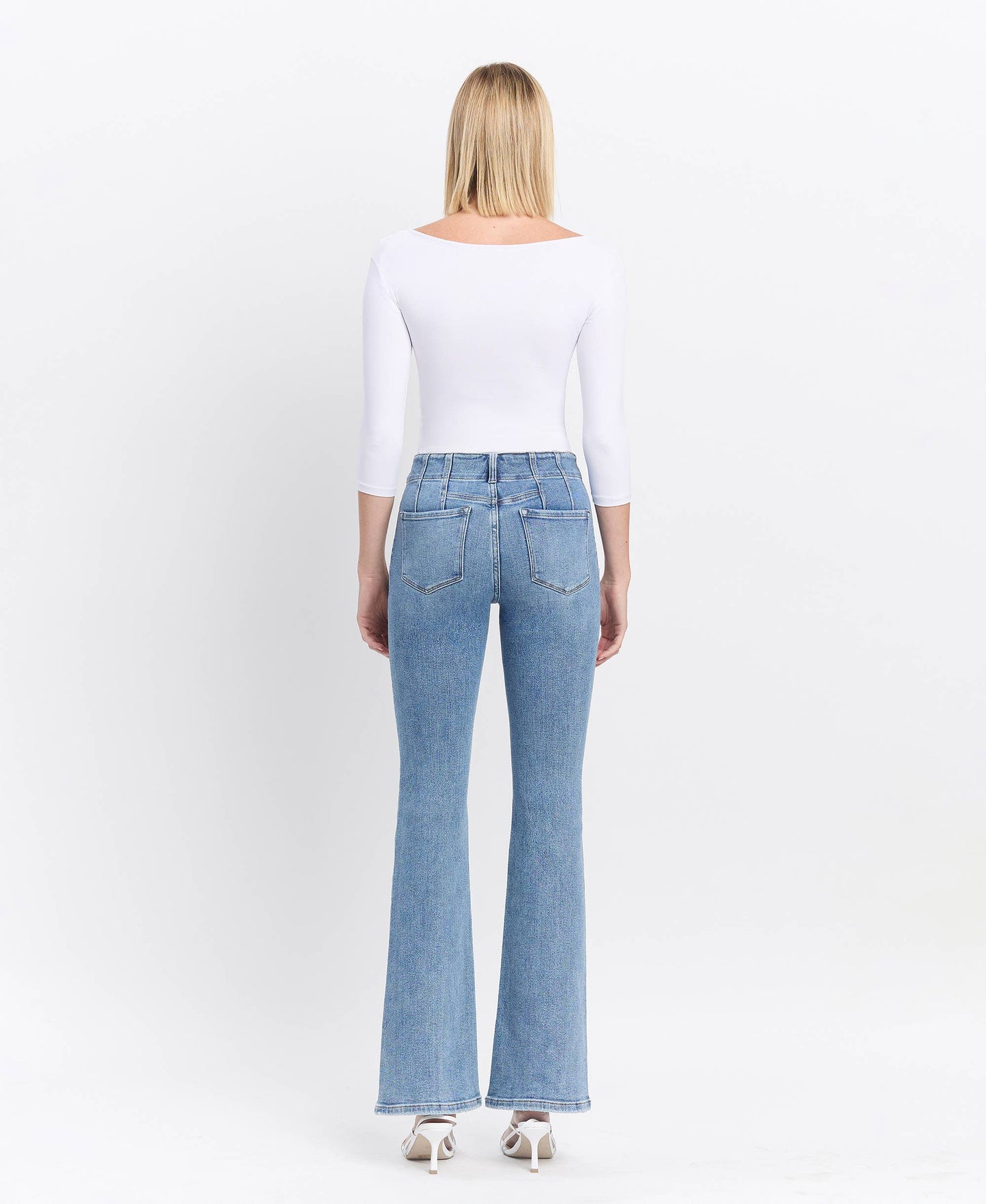 HIGH RISE FRONT POCKET W DART DETAIL FLARE JEANS F5510