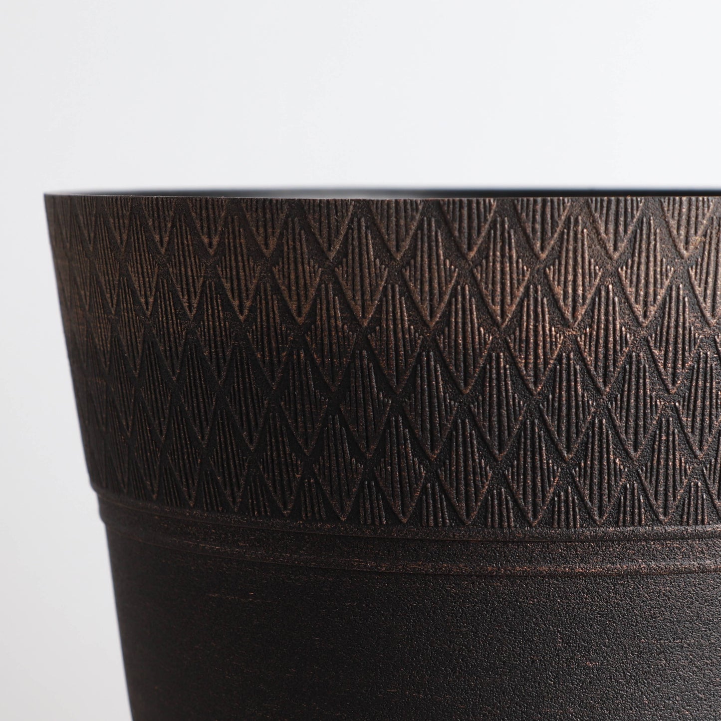 Diamond-Pattern Rim Tall Planter - Plastic - 7" Wide