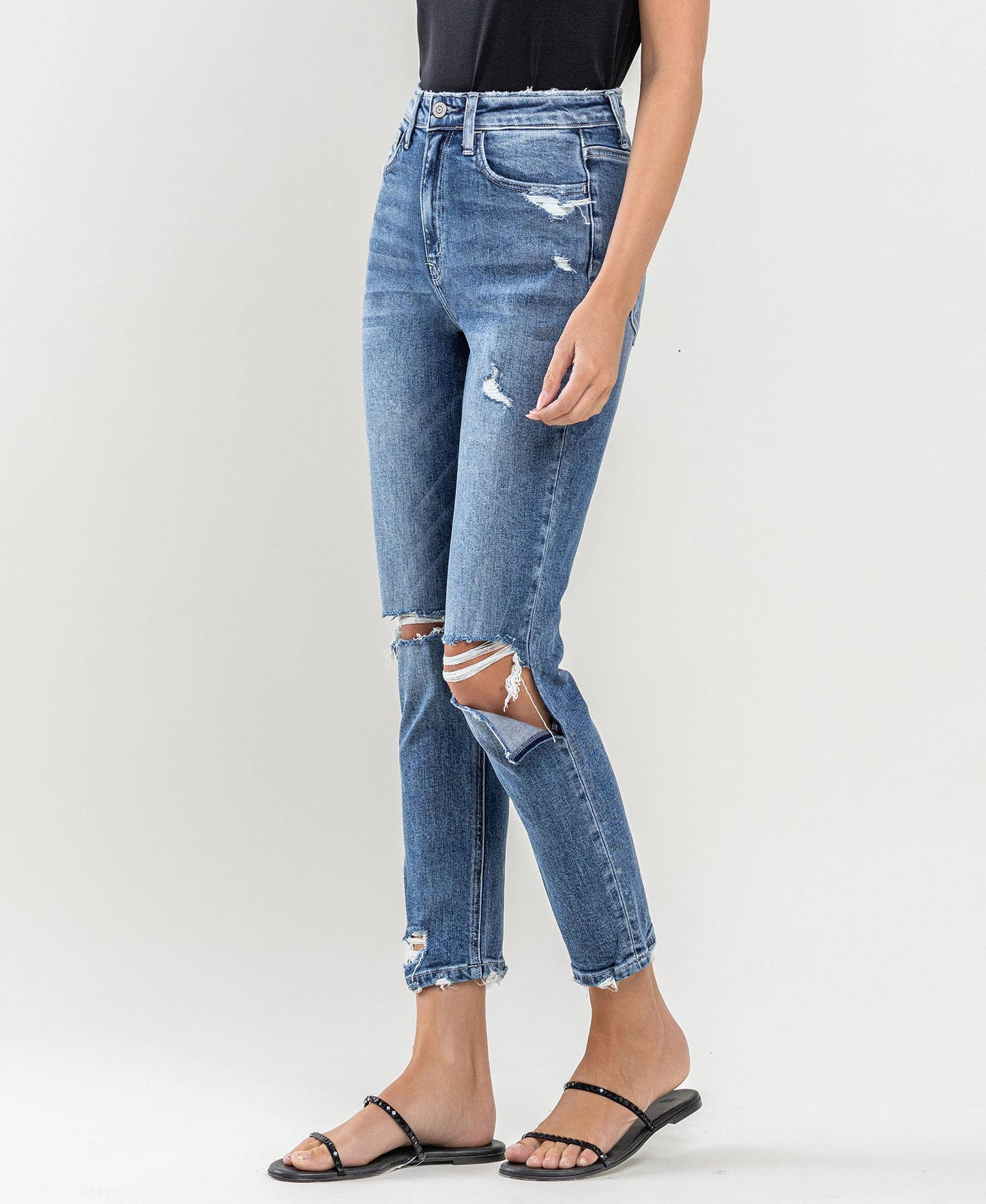 SUPER HIGH RISE DISTRESSED MOM JEANS F4134