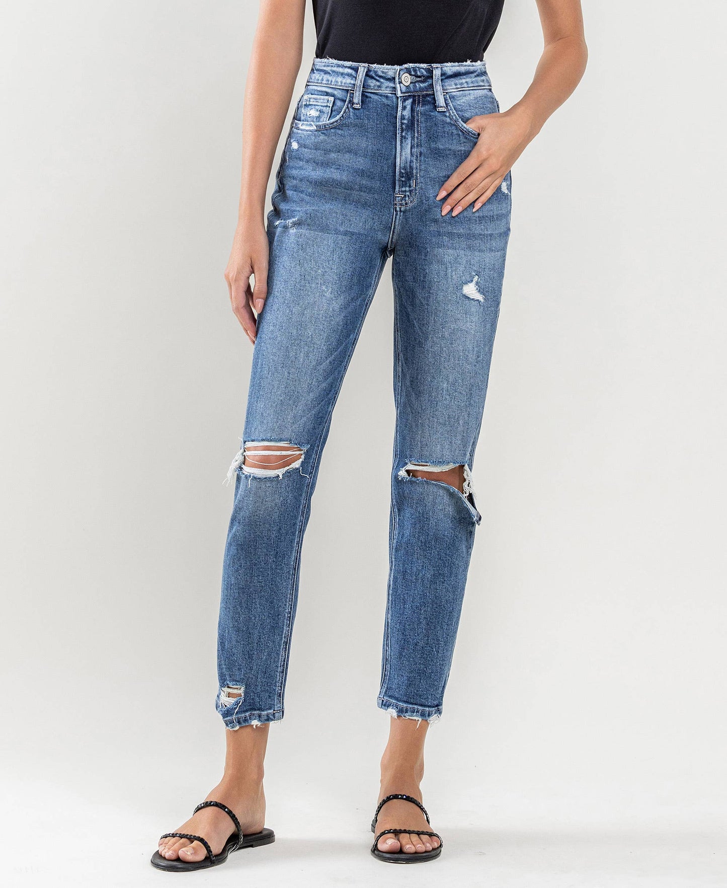 SUPER HIGH RISE DISTRESSED MOM JEANS F4134