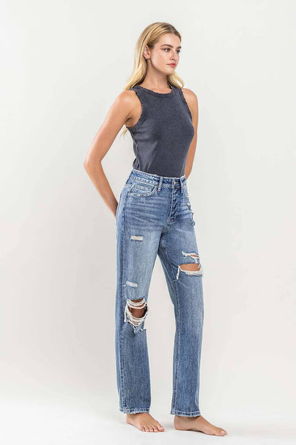 SUPER HIGH RISE DISTRESSED STRAIGHT JEANS Y3913